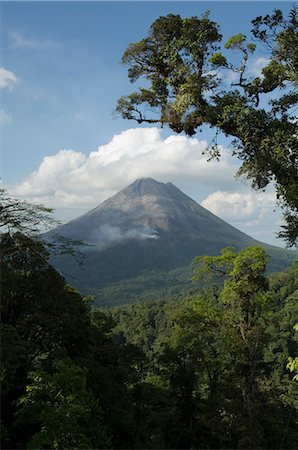 simsearch:841-02946379,k - Arenal Volcano from the Sky Tram, Costa Rica Foto de stock - Con derechos protegidos, Código: 841-02712404