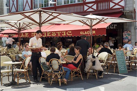 french cafe, people - Saint Jean de Luz, pays Basque, Pyrénées-Atlantiques, Aquitaine, France, Europe Photographie de stock - Rights-Managed, Code: 841-02712505