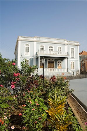 Old colonial style building, Sao Filipe, Fogo (Fire), Cape Verde Islands, Africa Stock Photo - Rights-Managed, Code: 841-02712642