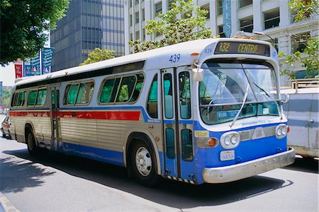 simsearch:614-06624785,k - Bus, downtown San Diego, California, United States of America Stock Photo - Rights-Managed, Code: 841-02712894