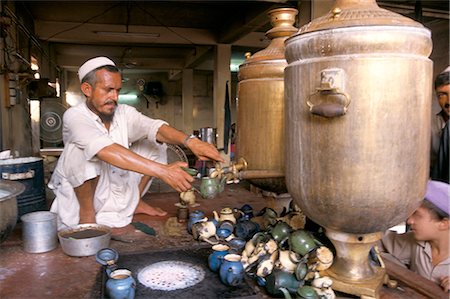 pakistano (relativo al pakistan) - Tea stall, Peshawar, North West Frontier Province, Pakistan, Asia Fotografie stock - Rights-Managed, Codice: 841-02713081