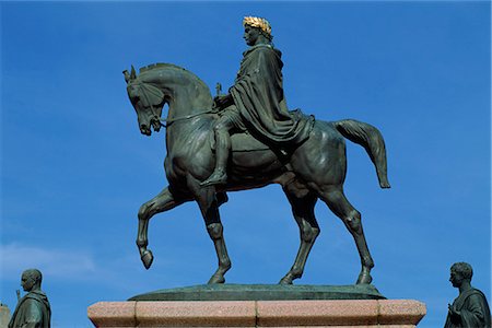 The Napoleon Statue, Place General de Gaulle, Ajaccio, island of Corsica, France, Europe Foto de stock - Con derechos protegidos, Código: 841-02713116