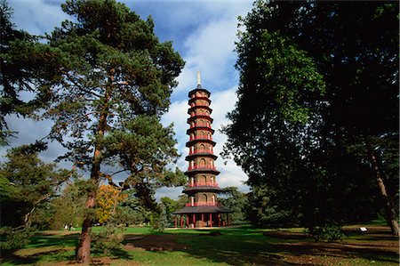 simsearch:841-06344518,k - The Pagoda in the Royal Botanic Gardens at Kew (Kew Gardens), UNESCO World Heritage Site, London, England, United Kingdom, Europe Foto de stock - Con derechos protegidos, Código: 841-02713148