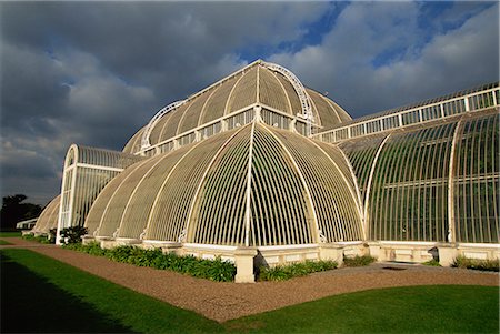 simsearch:841-02832387,k - Exterior of the Palm House, the Royal Botanic Gardens at Kew (Kew Gardens), UNESCO World Heritage Site, London, England, United Kingdom, Europe Foto de stock - Con derechos protegidos, Código: 841-02713149