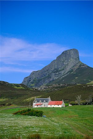 simsearch:841-02710975,k - Galmisdale House and An Sgurr, Isle of Eigg, Inner Hebrides, Scotland, United Kingdom, Europe Stock Photo - Rights-Managed, Code: 841-02713255
