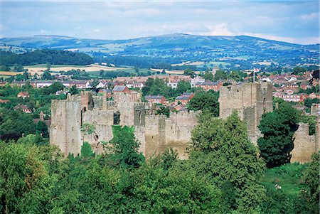 simsearch:841-02944708,k - Ludlow Castle aus Whitecliff, Shropshire, England, Vereinigtes Königreich, Europa Stockbilder - Lizenzpflichtiges, Bildnummer: 841-02713394