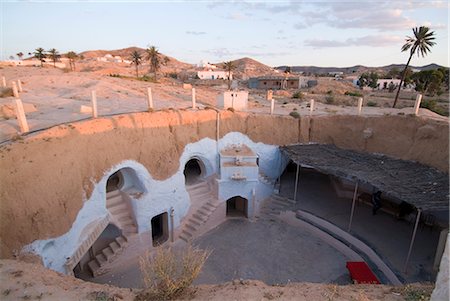 Underground cave dwelling, Matmata, Tunisia, North Africa, Africa Foto de stock - Con derechos protegidos, Código: 841-02713710