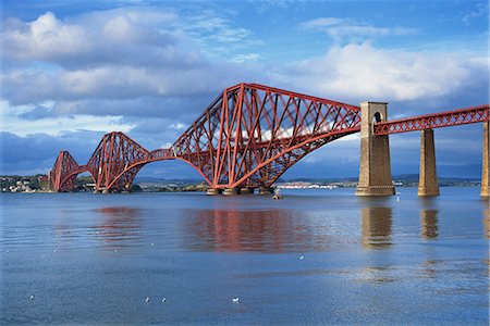 firth of forth - Forth Railway Bridge, Queensferry, near Edinburgh, Lothian, Scotland, United Kingdom, Europe Foto de stock - Con derechos protegidos, Código: 841-02713784