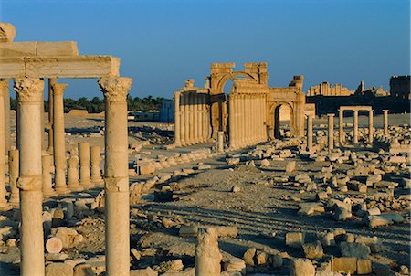 simsearch:841-02704183,k - Palmyre, ruines de la cité romaine, Syrie, Moyen-Orient Photographie de stock - Rights-Managed, Code: 841-02713975