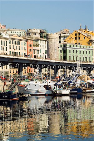 simsearch:841-02914891,k - Waterfont, Porto Antico (Ancient Port), Genova (Genoa), Liguria, Italy, Europe Foto de stock - Con derechos protegidos, Código: 841-02720183