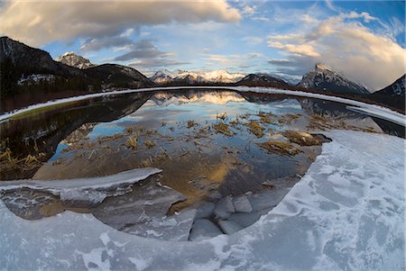 Vermilion Seen, Banff National Park, UNESCO Weltkulturerbe, Rocky Mountains, Alberta, Kanada, Nordamerika Stockbilder - Lizenzpflichtiges, Bildnummer: 841-02720329