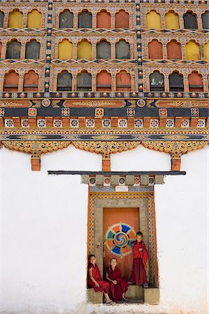 paro - Buddhist monks, Paro Dzong, Paro, Bhutan, Asia Stock Photo - Rights-Managed, Code: 841-02720519