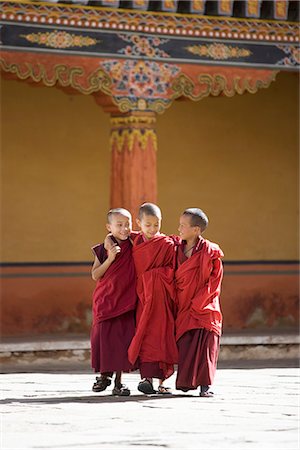 Young Buddhist monks, Paro Dzong, Paro, Bhutan, Asia Stock Photo - Rights-Managed, Code: 841-02720524