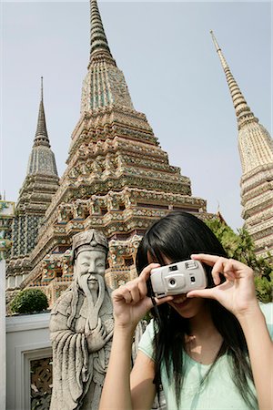 Thai woman taking pictures, Wat Poo, Bangkok, Thailand, Southeast Asia, Asia Stock Photo - Rights-Managed, Code: 841-02720945