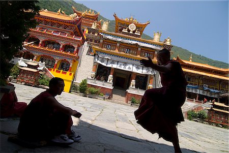 simsearch:841-03062312,k - Novice Buddhist monks sparring, Nanwu temple, Kangding, Sichuan, China, Asia Stock Photo - Rights-Managed, Code: 841-02721375