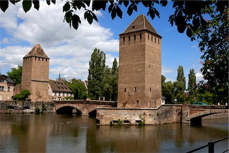 simsearch:841-02992763,k - Ponts Couverts, Strasbourg, Alsace, France, Europe Photographie de stock - Rights-Managed, Code: 841-02721596