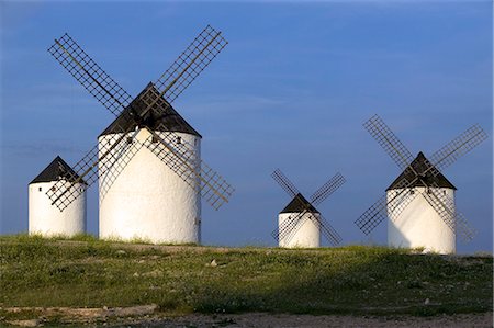 simsearch:841-02944264,k - Moulins à vent, Campo de Criptana, La Mancha, Espagne, Europe Photographie de stock - Rights-Managed, Code: 841-02721675