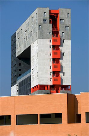 simsearch:841-02832262,k - Immeuble d'appartements par l'architecte MVRDV Sanchinarro, Madrid, Espagne, Europe Photographie de stock - Rights-Managed, Code: 841-02721676