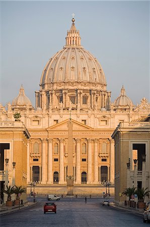 St. Peter's Basilica, Vatican, Rome, Lazio, Italy, Europe Stock Photo - Rights-Managed, Code: 841-02721755