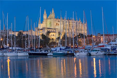 simsearch:841-02708953,k - Cathedral and port, Palma, Majorca, Balearic Islands, Spain, Mediterranean, Europe Stock Photo - Rights-Managed, Code: 841-02722019