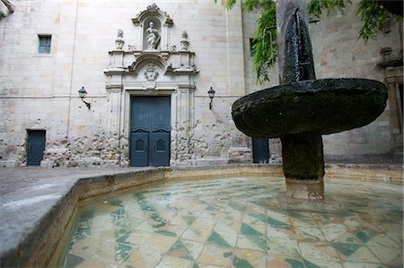 spanish courtyards photos - Sant Felip Neri Square, Civil War signs, Gothic Quarter, Barcelona, Catalonia, Spain, Europe Stock Photo - Rights-Managed, Code: 841-02722147