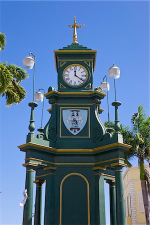 piccadilly circus - Clock Tower in the centre of capital, Piccadilly Circus, Basseterre, St. Kitts, Leeward Islands, West Indies, Caribbean, Central America Fotografie stock - Rights-Managed, Codice: 841-02722178