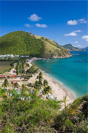 federación de st kitts y nevis - Elevated view over Frigate Bay Beach on the calm Caribbean-side of the isthmus, Frigate Bay, southeast of Basseterre, St. Kitts, Leeward Islands, West Indies, Caribbean, Central America Foto de stock - Con derechos protegidos, Código: 841-02722183