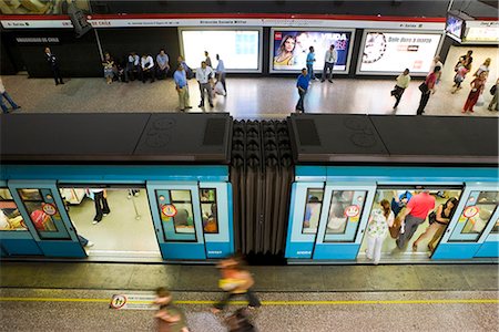 Vue surélevée du Santiago metro, Santiago, Chili, Amérique du Sud Photographie de stock - Rights-Managed, Code: 841-02722264