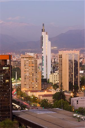 simsearch:841-03067411,k - City skyline and the Andes mountains at dusk, Santiago, Chile, South America Fotografie stock - Rights-Managed, Codice: 841-02722353