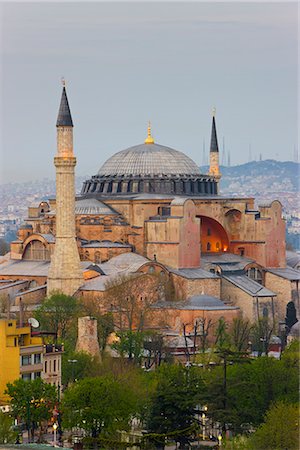 Elevated view of Aya Sofya (Hagia Sophia) (Sancta Sophia), UNESCO World Heritage Site, in Sultanahmet, Istanbul, Turkey, Europe Stock Photo - Rights-Managed, Code: 841-02722427