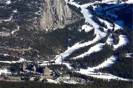 Views of the Chateau Lake Louise Hotel and Bow Valley from the top of Sulphur Mountain, Banff National Park, UNESCO World Heritage Site, Alberta, Canada, North America Stock Photo - Rights-Managed, Code: 841-02722652