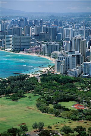 picture hawaii skyline - View north west from the lookout on the crater rim of Diamond Head towards Kapiolani Park and Waikiki, Waikiki, Oahu, Hawaii, Hawaiian Islands, United States of America (U.S.A.), North America Stock Photo - Rights-Managed, Code: 841-02722715