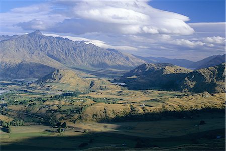 remarkable mountains - Regardant sud-est de Coronet Peak vers la vallée de Shotover et The Remarkables montagne, près de Queenstown, Ouest, Otago, île du Sud, Nouvelle-Zélande, Pacifique Photographie de stock - Rights-Managed, Code: 841-02722726
