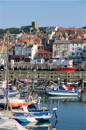 simsearch:841-06449170,k - Boats in harbour and seafront, Scarborough, Yorkshire, England, United Kingdom, Europe Stock Photo - Rights-Managed, Code: 841-02722744