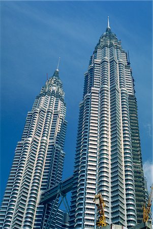 simsearch:841-03517340,k - Petronas Towers, the world's second tallest building, Kuala Lumpur, Malaysia, Southeast Asia, Asia Foto de stock - Con derechos protegidos, Código: 841-02722937