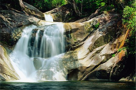 simsearch:841-03062508,k - Les chutes de Josephine près de Babinda, où un ruisseau se précipite hors de la plage de Ker Bellenden, Queensland, Australie, Pacifique Photographie de stock - Rights-Managed, Code: 841-02723042