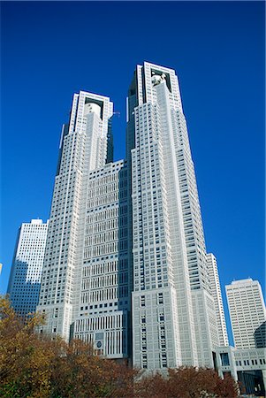 simsearch:841-03067798,k - Le nouvel hôtel de ville de Tokyo Shinjuku, Tokyo, Japon, Asie Photographie de stock - Rights-Managed, Code: 841-02723052