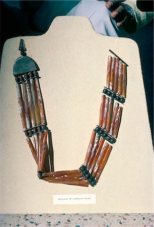 Necklace of carnelian beads, Mohenjodaro, Pakistan, Asia Stock Photo - Rights-Managed, Code: 841-02824331