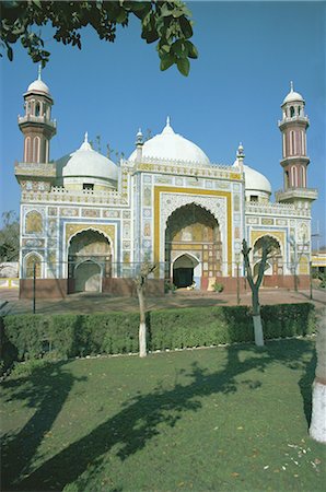 decorative arches for doorways - Dai Anga mosque, 1635AD, Lahore, Punjab, Pakistan, Asia Stock Photo - Rights-Managed, Code: 841-02824365