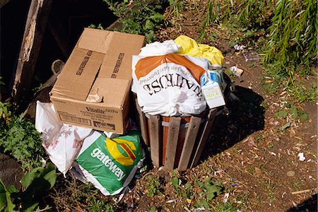 simsearch:841-02991718,k - Overflowing rubbish bin, England, United Kingdom, Europe Foto de stock - Con derechos protegidos, Código: 841-02824991