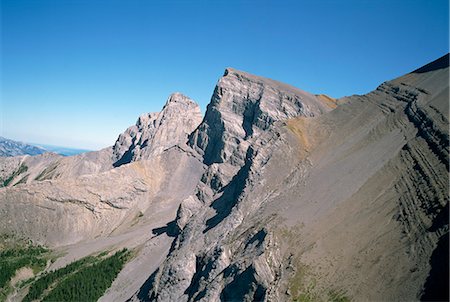 simsearch:841-02831759,k - Montagnes Rocheuses près de Banff, Alberta, Canada, Amérique du Nord Photographie de stock - Rights-Managed, Code: 841-02825327