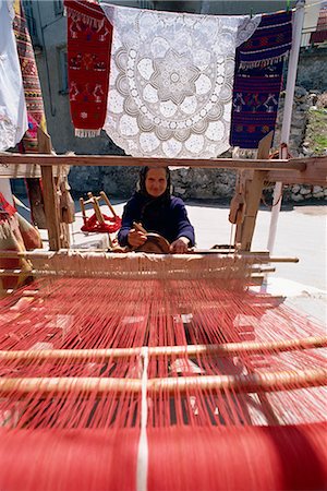 Woman weaver in village near Lasithi Plateau, Crete, Greek Islands, Greece, Europe Foto de stock - Direito Controlado, Número: 841-02825362