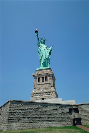 simsearch:841-02993160,k - Statue of Liberty, New York, United States of America, North America Stock Photo - Rights-Managed, Code: 841-02825458