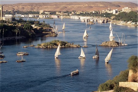 View of the River Nile, Aswan, Egypt, North Africa, Africa Foto de stock - Con derechos protegidos, Código: 841-02825993