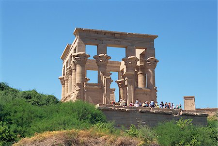 philae - Temple de Philae, déplacé lorsque le barrage d'Assouan fut construit, patrimoine mondial de l'UNESCO, Nubie, Egypte, Afrique du Nord, Afrique Photographie de stock - Rights-Managed, Code: 841-02826005