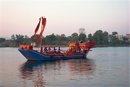 simsearch:841-02830818,k - Royal barge at Lake Palace Hotel, Udaipur, Rajasthan state, India, Asia Stock Photo - Rights-Managed, Code: 841-02830790