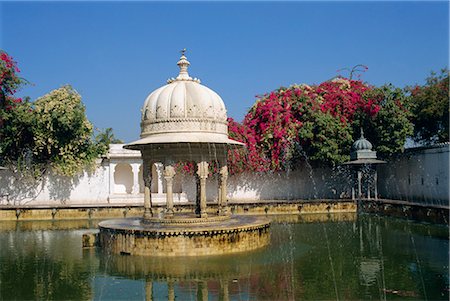 Park full of fountains, Udaipur, Rajasthan state, India, Asia Stock Photo - Rights-Managed, Code: 841-02830808