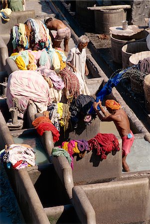 simsearch:841-02712162,k - Dhobi or laundry ghats, Mumbai (Bombay), India, Asia Fotografie stock - Rights-Managed, Codice: 841-02830810