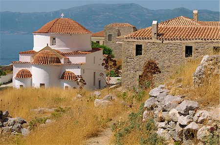 peloponeso - Église et maisons à Monemvasia, Péloponnèse, Grèce, Europe Photographie de stock - Rights-Managed, Code: 841-02831207