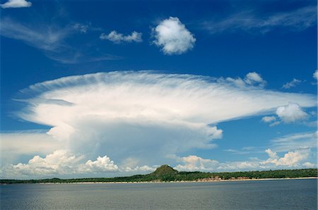 simsearch:841-03676089,k - Cumulonimbus clouds over the coastline of Brazil, South America Fotografie stock - Rights-Managed, Codice: 841-02831321